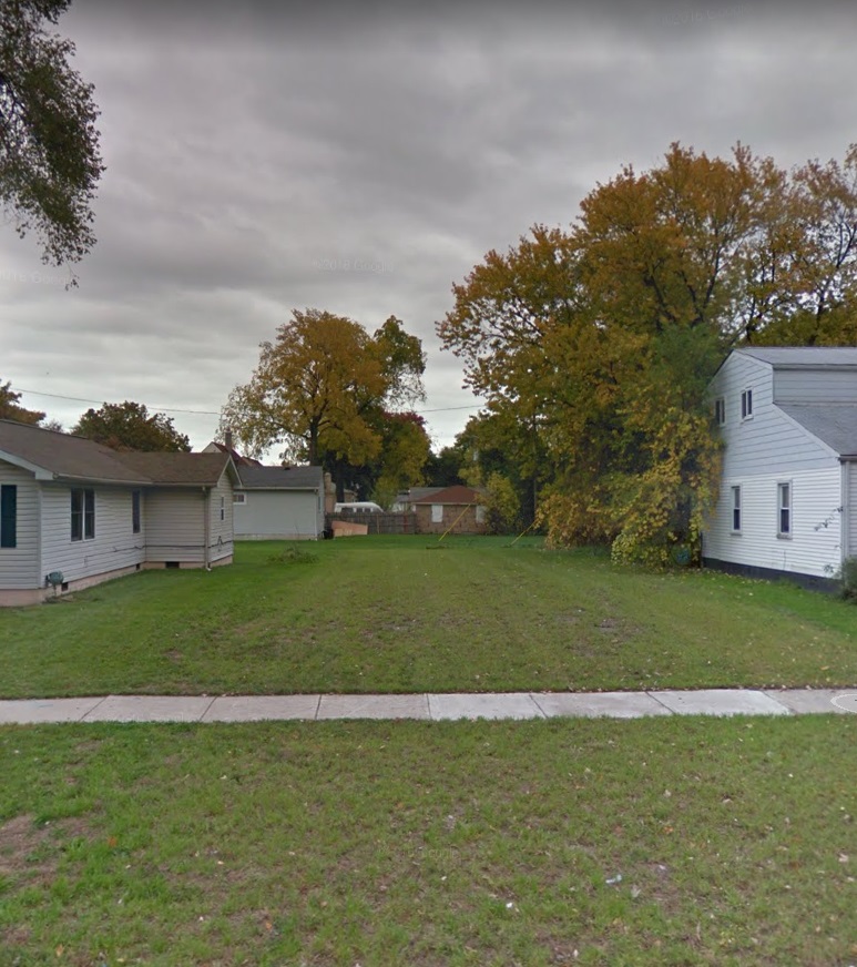 20940 Waltham, vacant photo