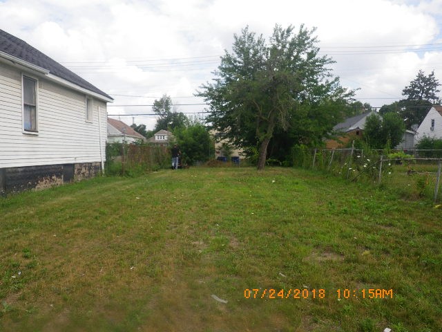 5165 Yemans photo